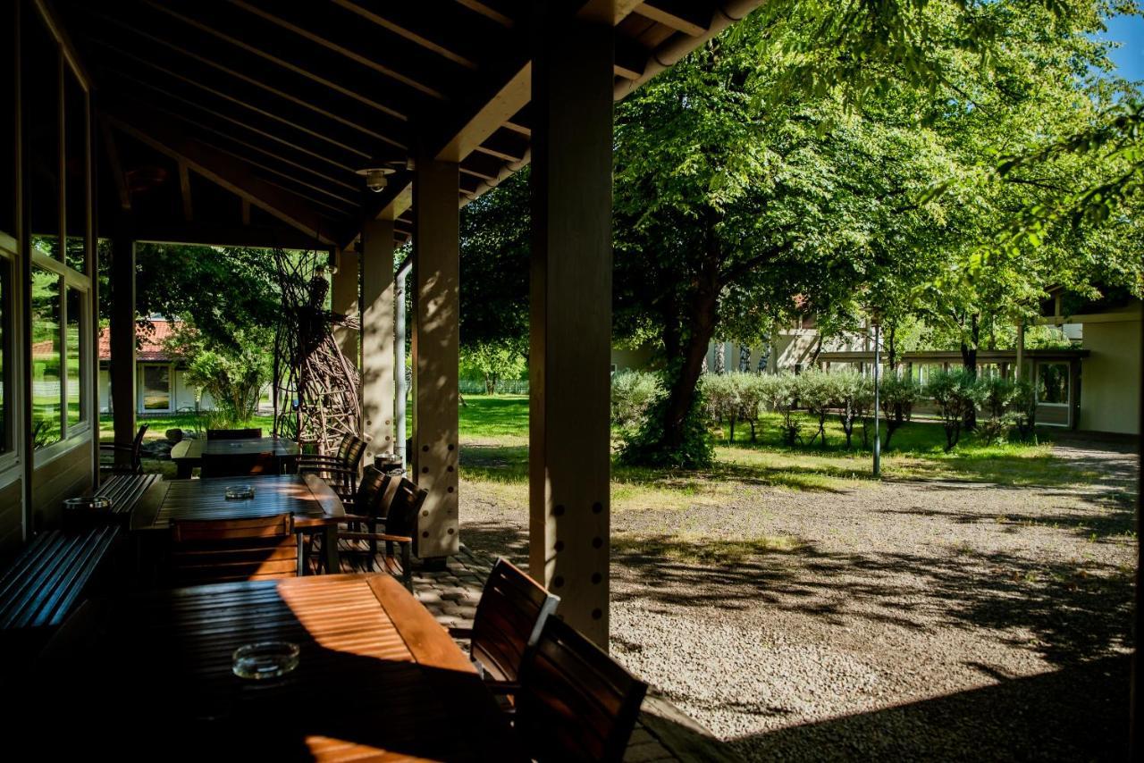 Miedzynarodowy Dom Spotkan Mlodziezy W Oswiecimiu Esterno foto