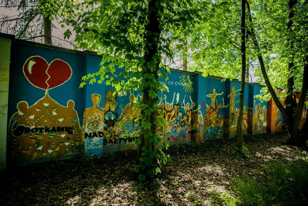 Miedzynarodowy Dom Spotkan Mlodziezy W Oswiecimiu Esterno foto